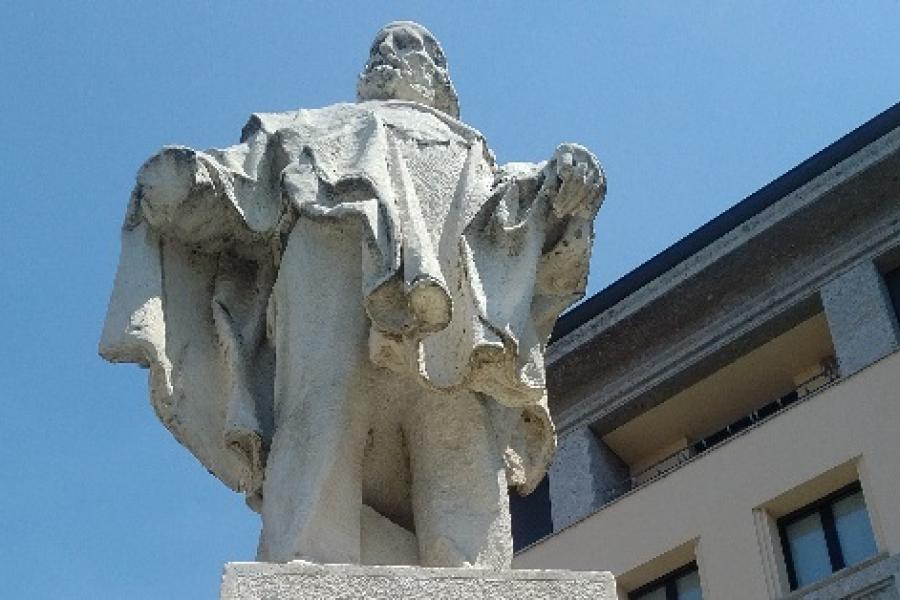 Statua di Giuseppe Garibaldi - Piazza Garibaldi